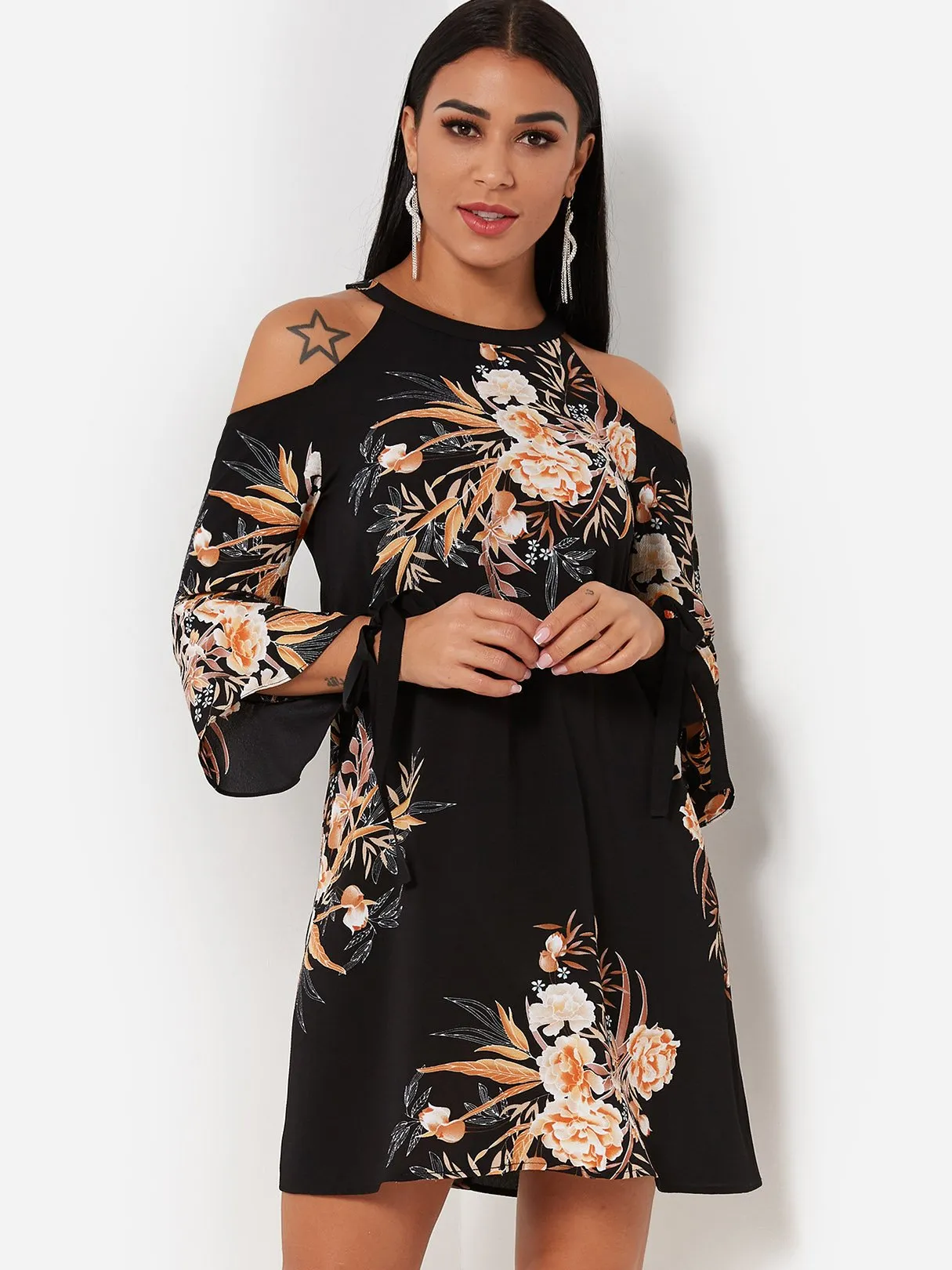 Wholesale Black Round Neck Cold Shoulder 3/4 Length Sleeve Floral Print Dresses