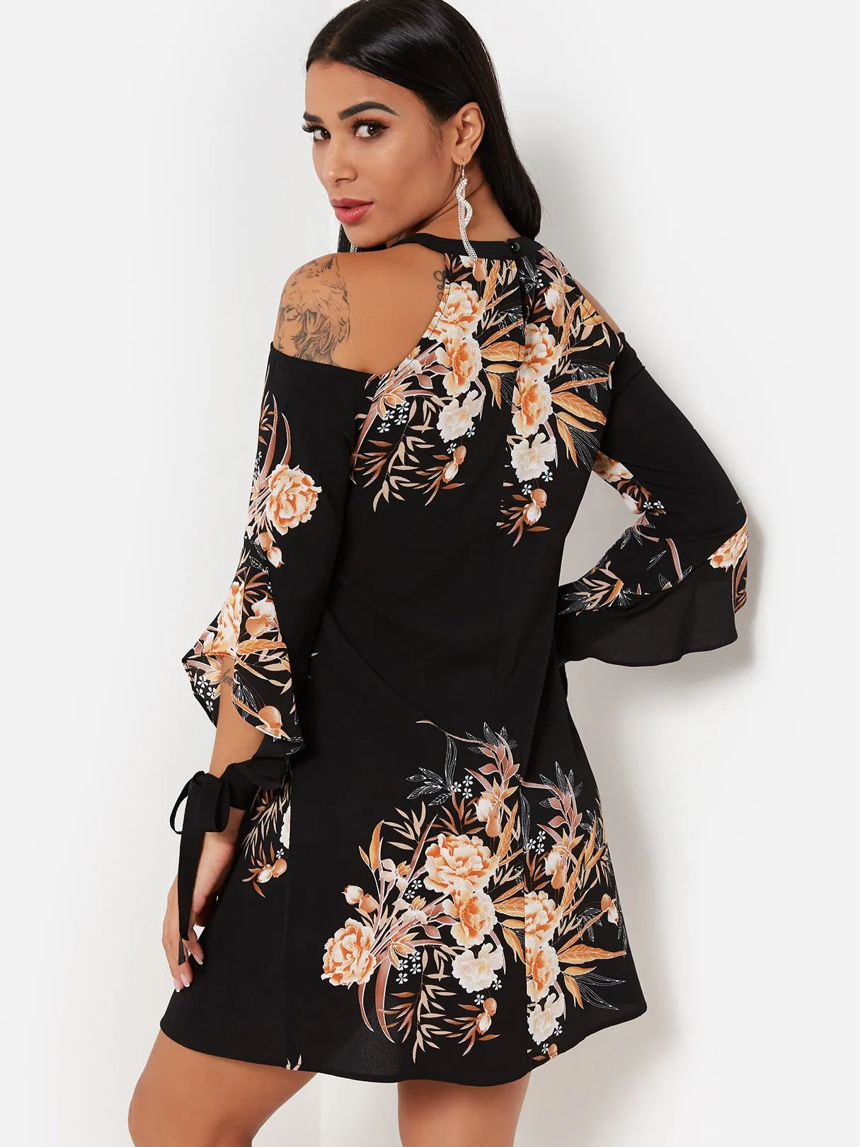 Wholesale Black Round Neck Cold Shoulder 3/4 Length Sleeve Floral Print Dresses